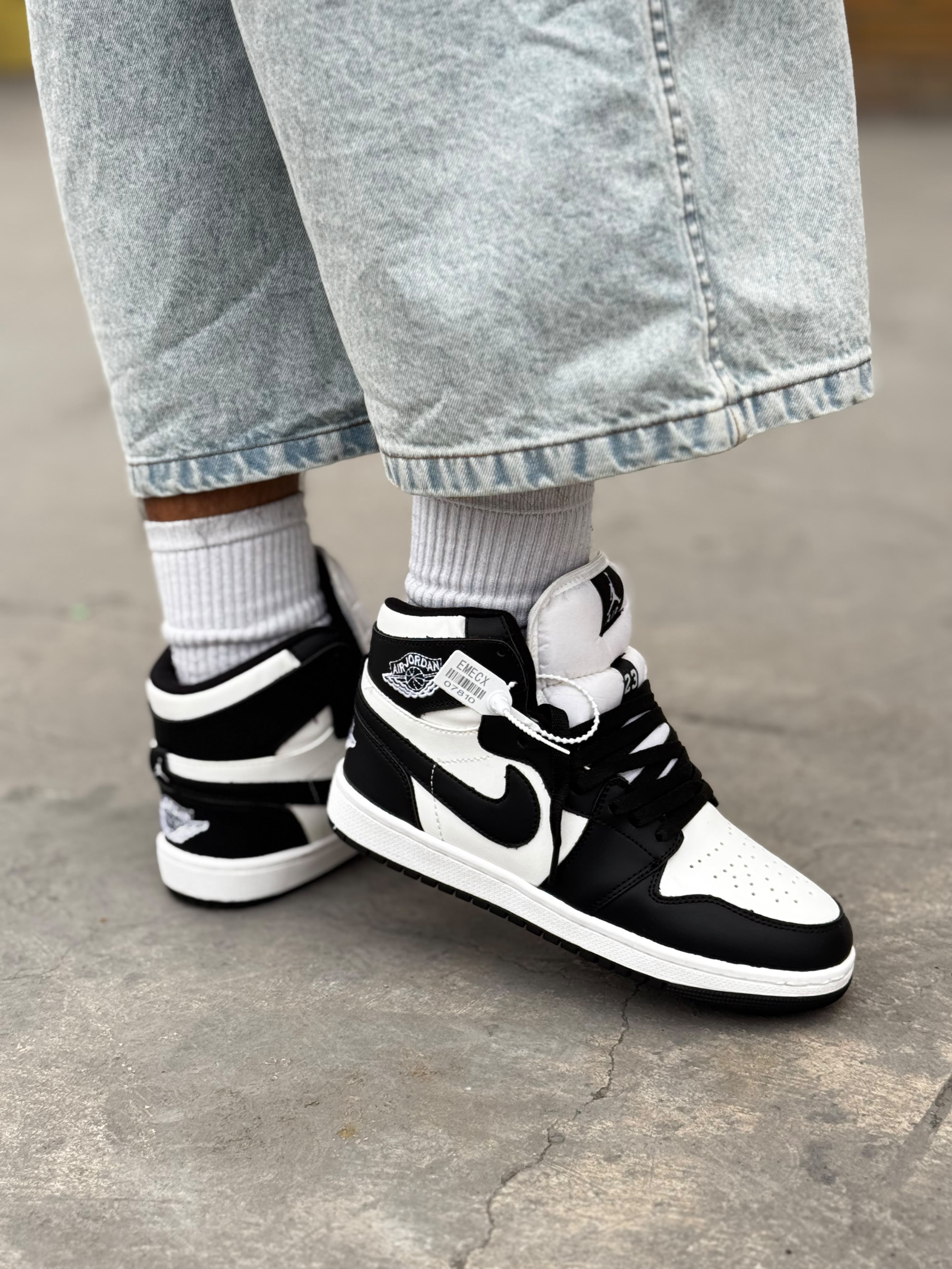 Nike Retro 1 Mid